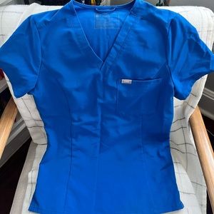 FIGS- Catarina One-Pocket Scrub Top